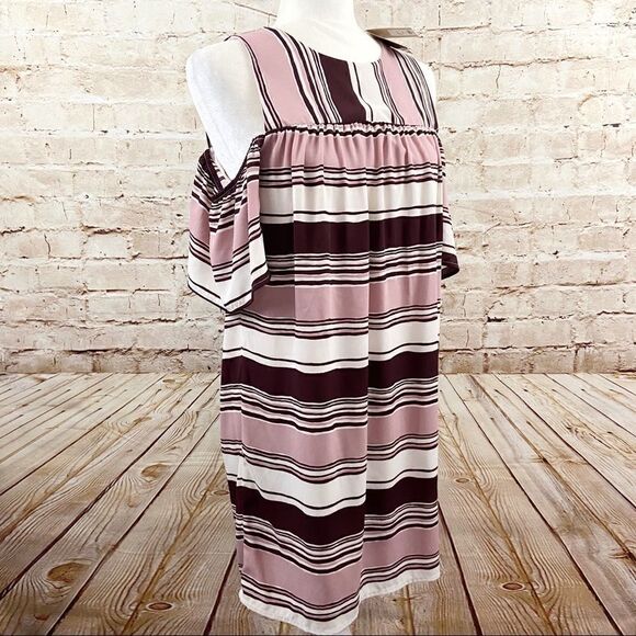 Blue Rain Francescas cold shoulder shift dress - Picture 1 of 5